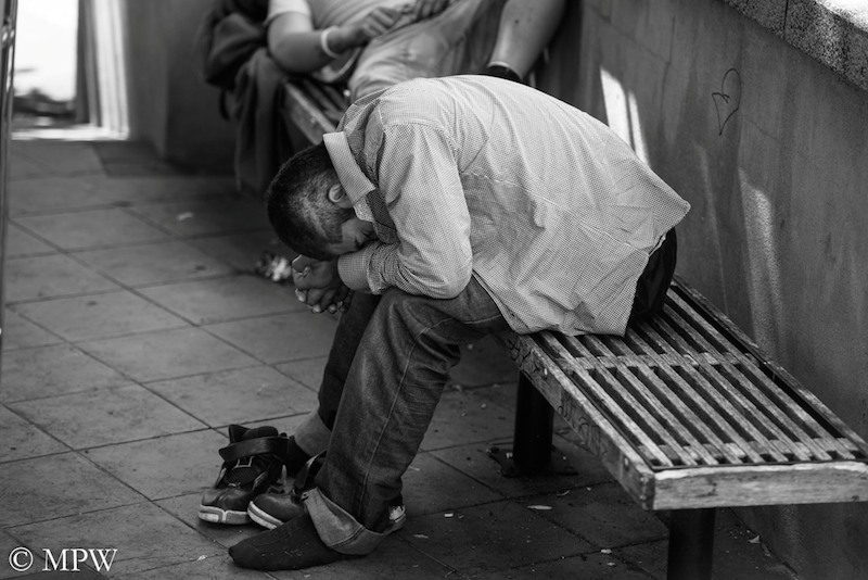 Auckland City street photo, Queent St, black and white